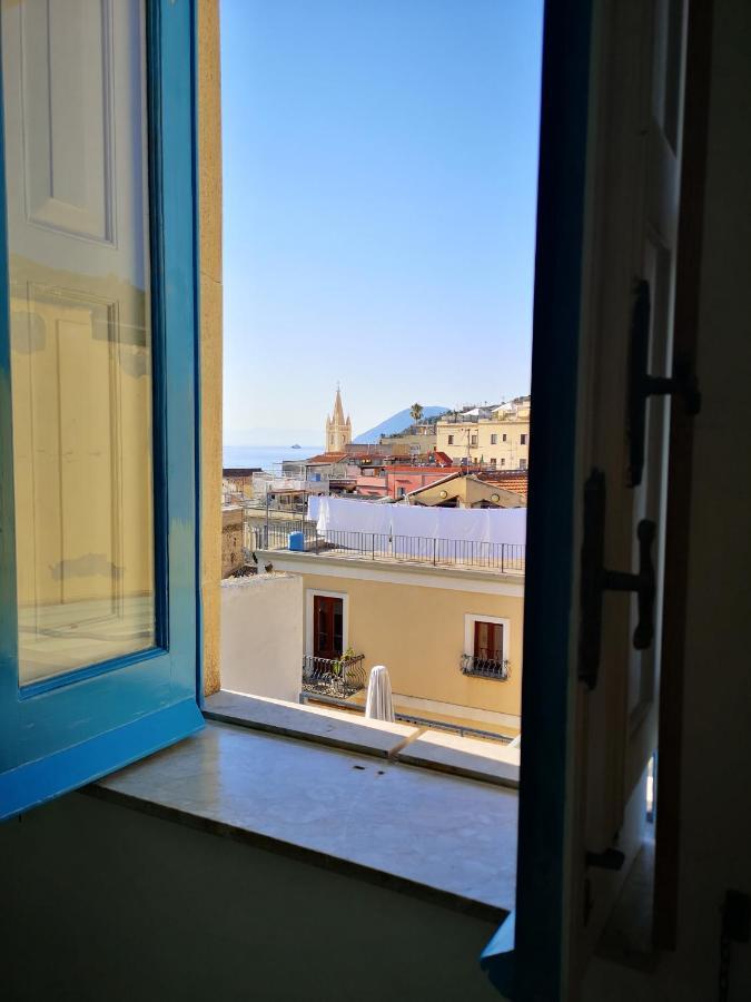 Casa Vittorio B&B Λίπαρι Εξωτερικό φωτογραφία