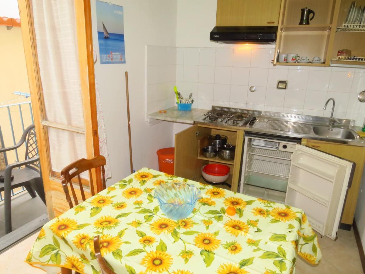 Casa Vittorio B&B Λίπαρι Εξωτερικό φωτογραφία