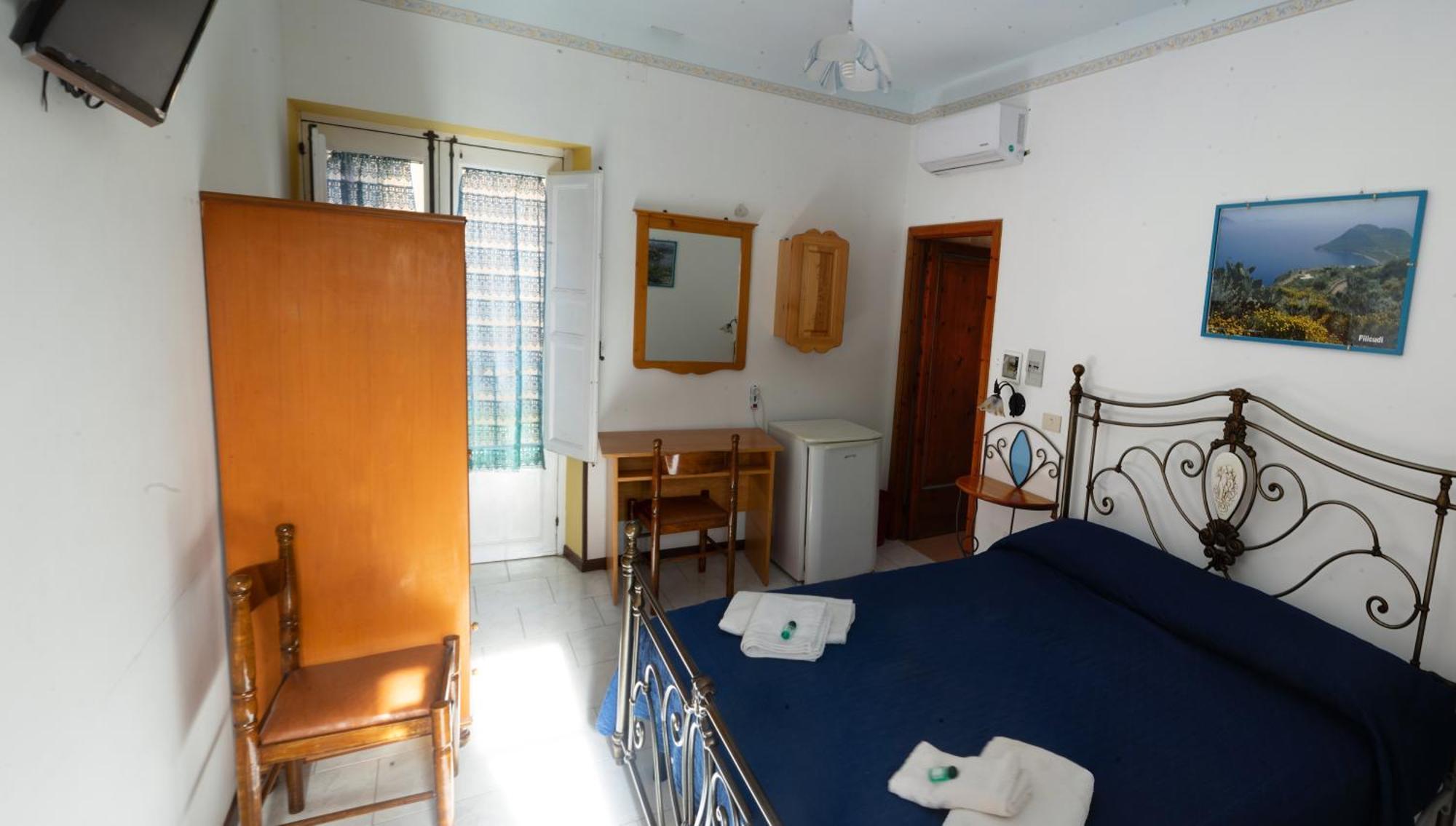 Casa Vittorio B&B Λίπαρι Εξωτερικό φωτογραφία