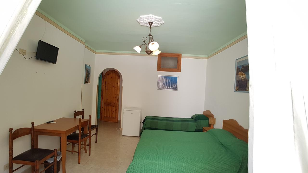 Casa Vittorio B&B Λίπαρι Εξωτερικό φωτογραφία