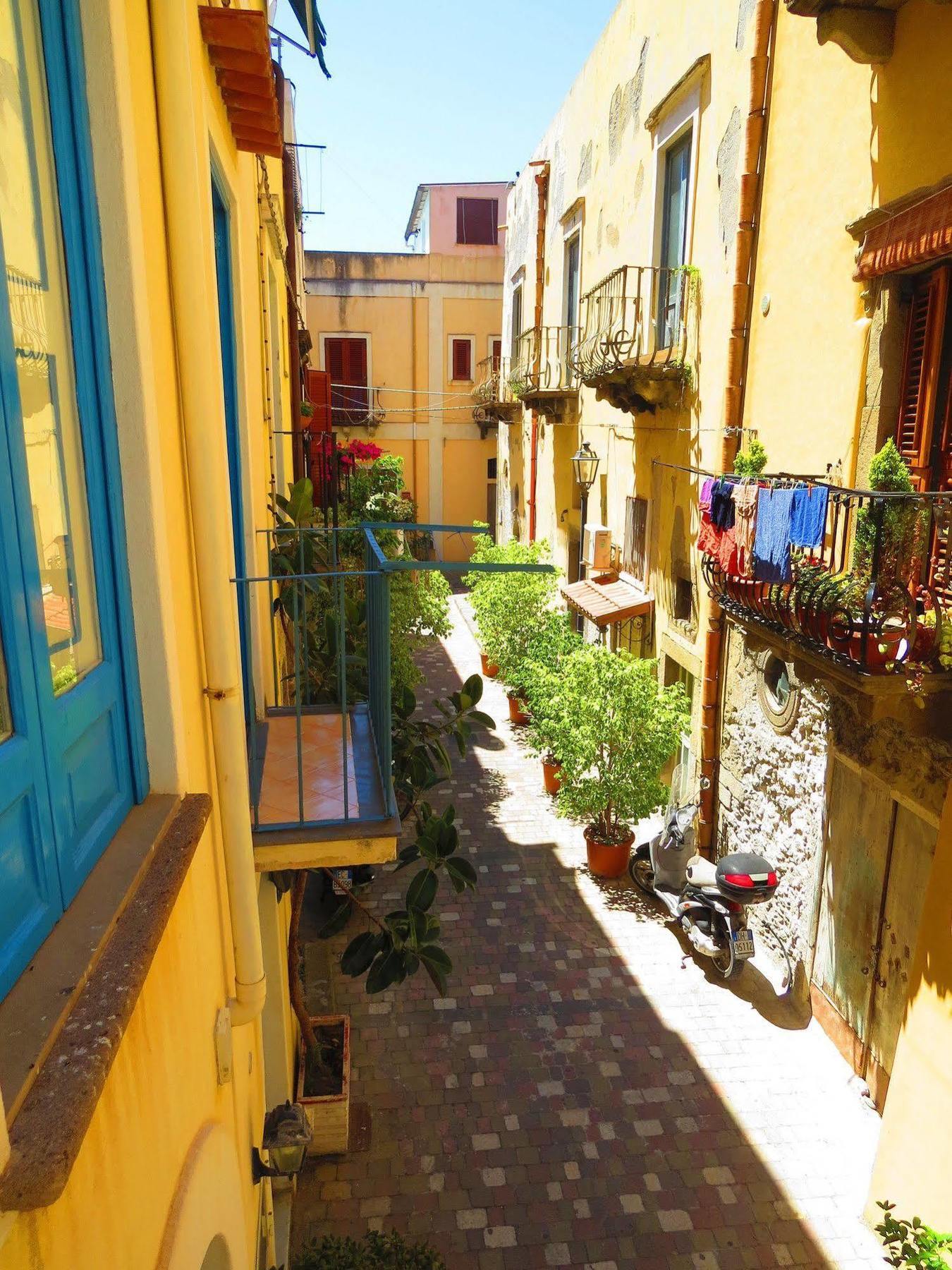Casa Vittorio B&B Λίπαρι Εξωτερικό φωτογραφία