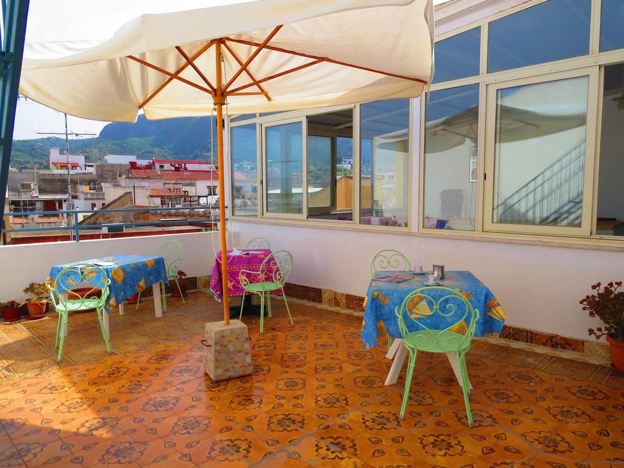 Casa Vittorio B&B Λίπαρι Εξωτερικό φωτογραφία